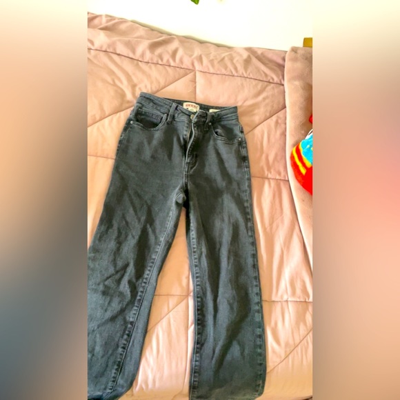 Guess jeans 45$ - Picture 3 of 3
